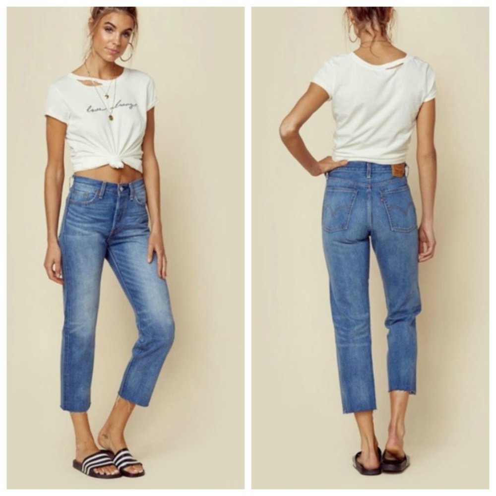 NWOT Levi's Wedgie Fit Straight Leg Raw Hem Jean